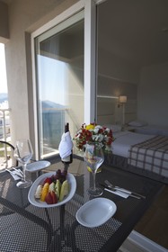 Yunus Hotel