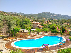 Zephyros Hotel