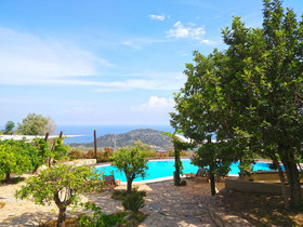 Zephyros Hotel