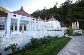 Hillside Beach Club