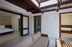 Hillside Beach Club