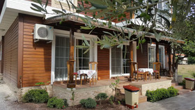 Mavi Yengec Restaurant & Bungalows
