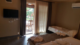 Mavi Yengec Restaurant & Bungalows