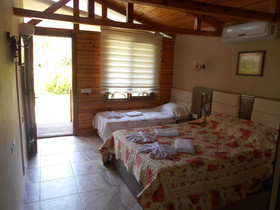 Mavi Yengec Restaurant & Bungalows