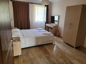 Oasis Apart Hotel