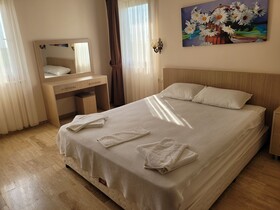 Oasis Apart Hotel