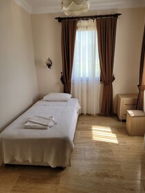 Oasis Apart Hotel