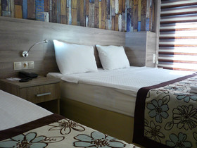 Street 61 Studio Hotel
