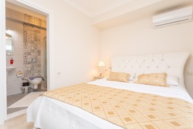 Villa Mina