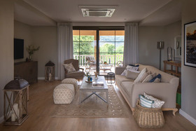 Zigo's Hotel