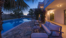 Fours Seasons Villa 7