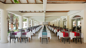 X Life Hotel