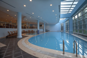X Life Hotel