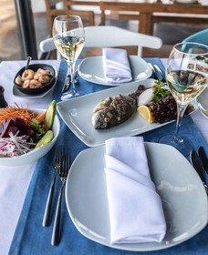 Maya Bistro Hotel Beach