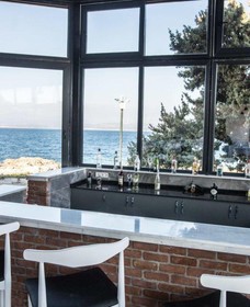 Maya Bistro Hotel Beach