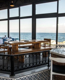 Maya Bistro Hotel Beach