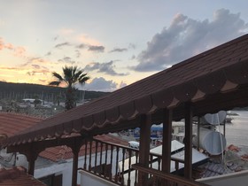 Silenos Boutique Hotel