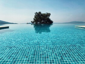 Ephesus Retreat