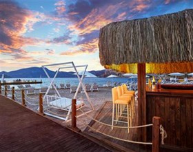 Fi Light Solto Boutique Beach
