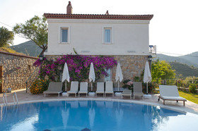 Swan Lake Boutique Hotel