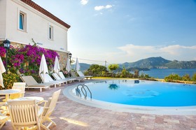 Swan Lake Boutique Hotel