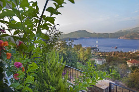 Swan Lake Boutique Hotel