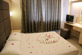Özcan Beach Hotel