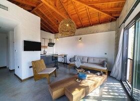 Kikonia Art & Suites