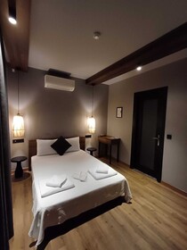 Elia Otel Urla