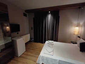Elia Otel Urla