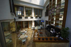 Maison Vourla Hotel