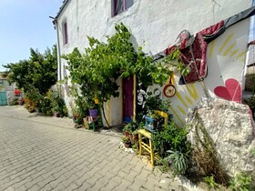 Mell10 House