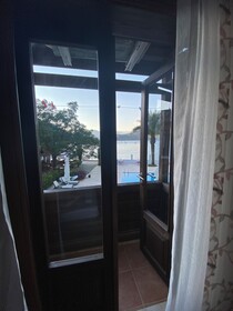 Ford Hotel