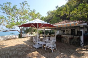 Ford Hotel