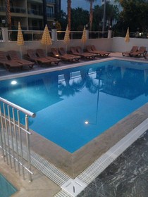 Yaman Life Hotel