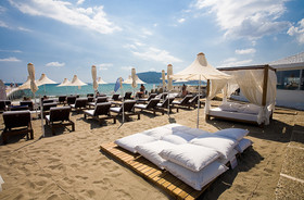 Yaman Life Hotel
