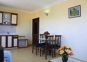Azak Suit Apart Hotel