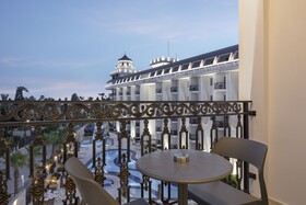 Blue Marlin Deluxe Spa & Resort