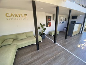 Castle Boutique Hotel