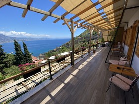 Castle Boutique Hotel