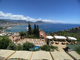 Castle Boutique Hotel