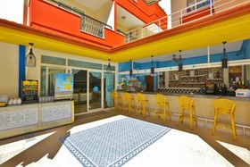Club Big Blue Suite Hotel