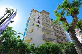 Club Big Blue Suite Hotel