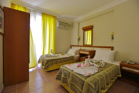 Club Big Blue Suite Hotel