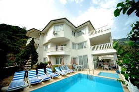 Emre Residence