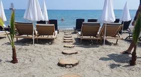 En Vie Beach Boutique Hotel