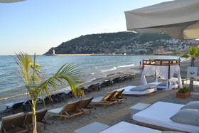 En Vie Beach Boutique Hotel
