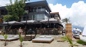 En Vie Beach Boutique Hotel