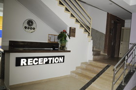 Larsen's Suit Hotel