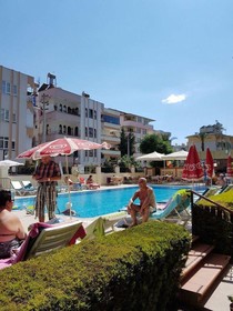 Hotel Blue Heaven